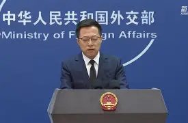 全体队员团结协作终于攻克了难关 全体队员团结协作终于攻克了难关